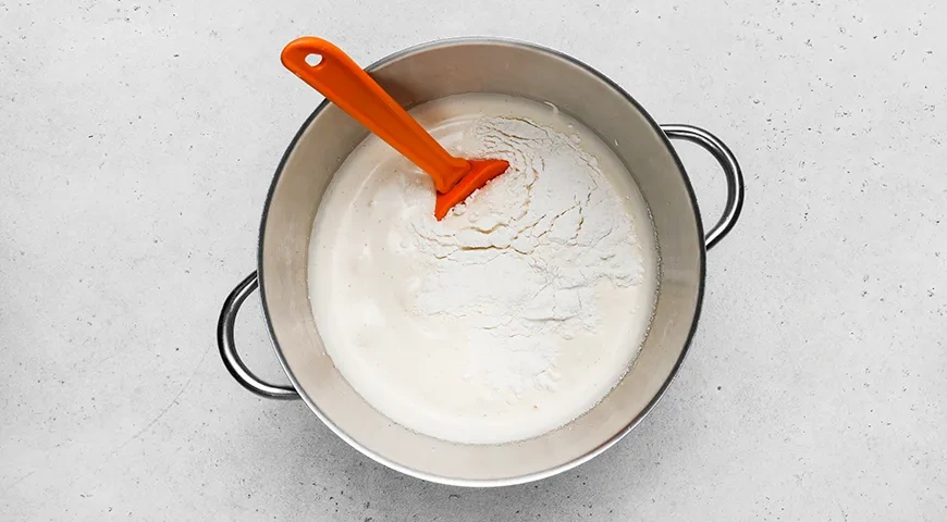 Шарлотка в аэрогриле: шаг 3