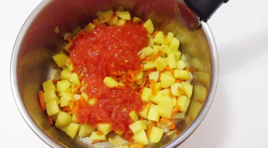 Щи с копчеными ребрышками: шаг 3