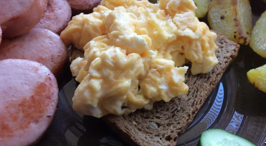 Скрэмбл без молока: шаг 3