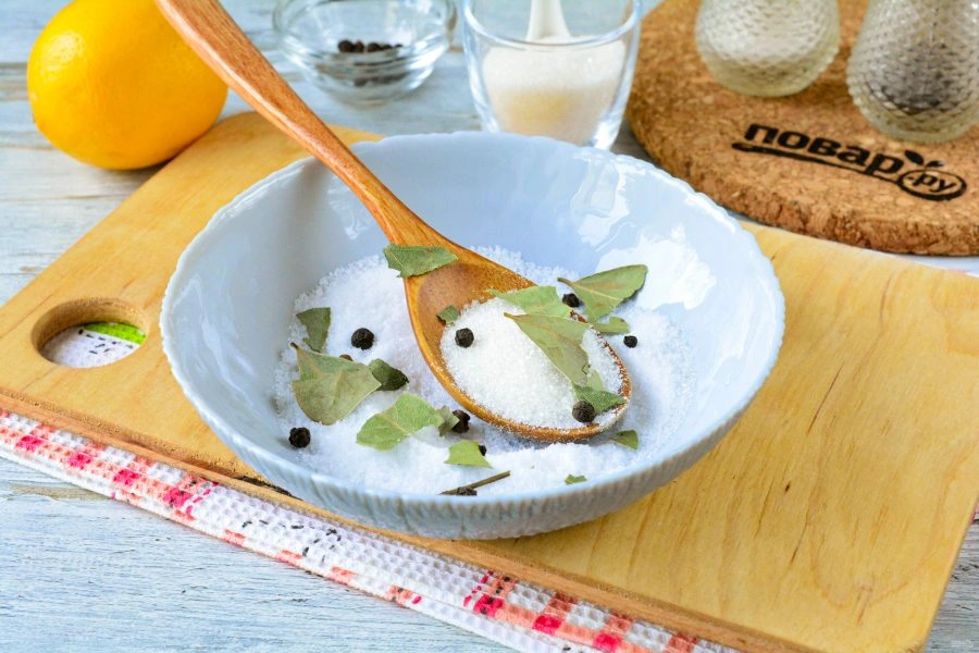 Шаг 3: Соленая красная рыба