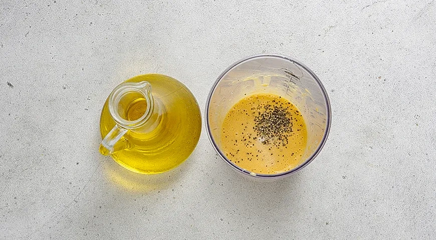 Соус для «Цезаря» с медом и горчицей: шаг 3