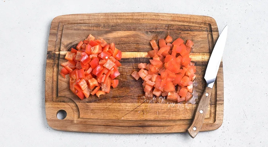 Спагетти по-домашнему с курицей и овощами в соусе: шаг 3