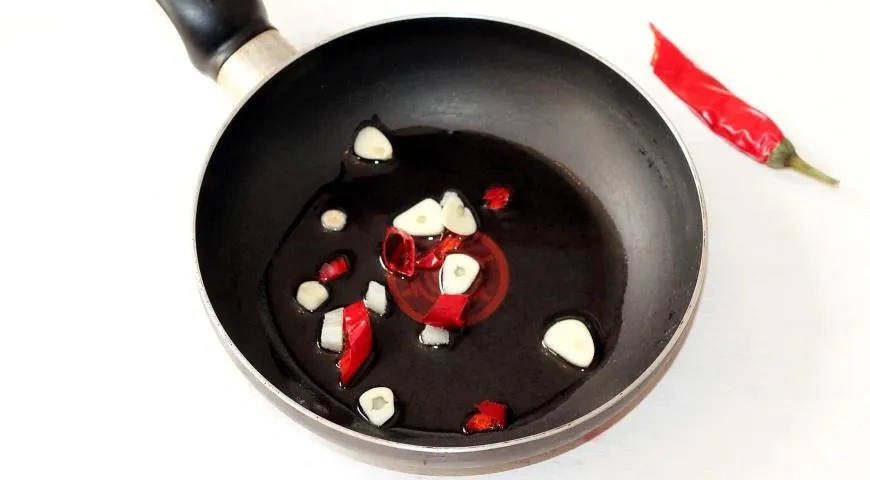 Суп с тунцом и клюквой: шаг 3