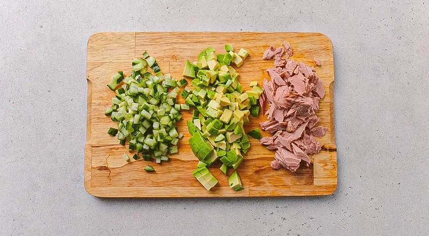 Суши-торт с тунцом в домашних условиях: шаг 3