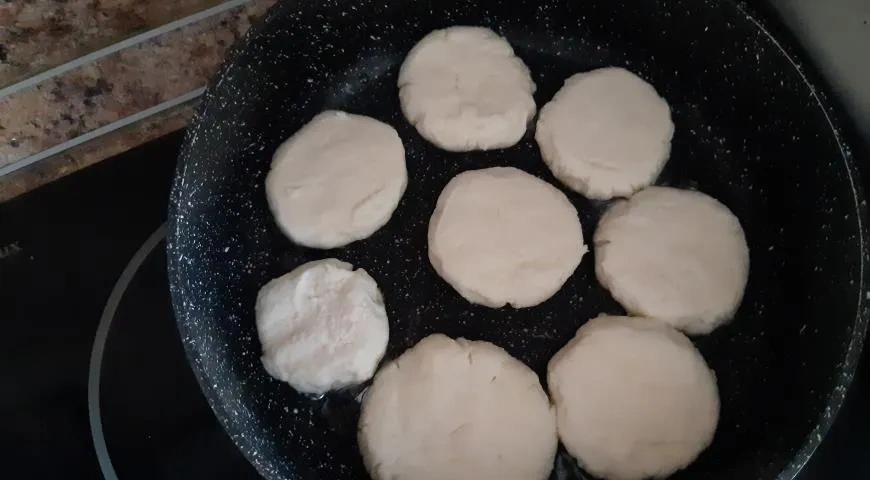 Сырники с рисовой мукой: шаг 3