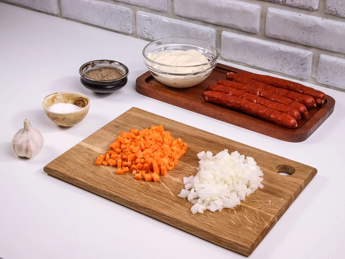 Шаг 3: Сырный суп с охотничьими колбасками