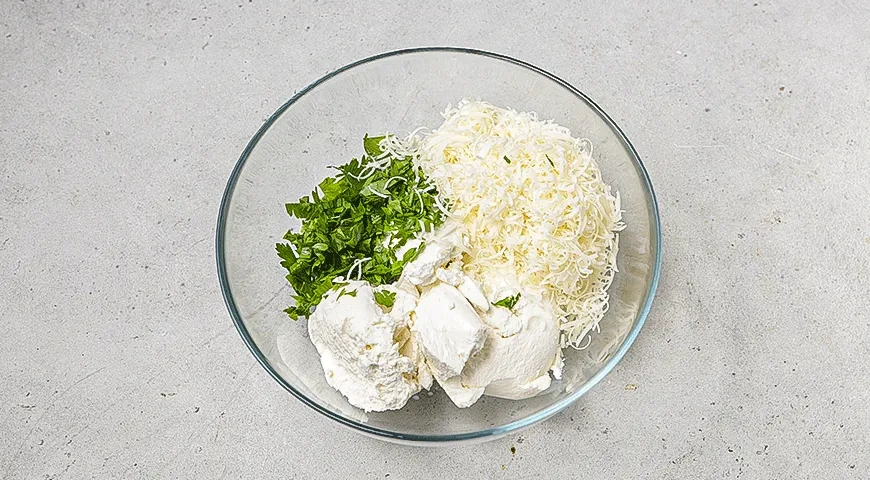 Тарт с брокколи, сыром и орехами: шаг 3