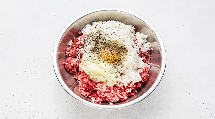 Тефтели под соусом бешамель: шаг 3