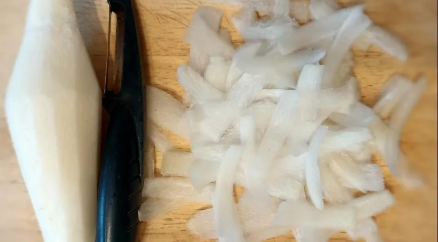 Теплый салат с куриной печенью в медовом соусе и яйцом пашот: шаг 3