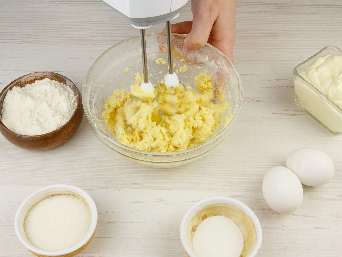 Шаг 3: Торт «Сметанник» заливной