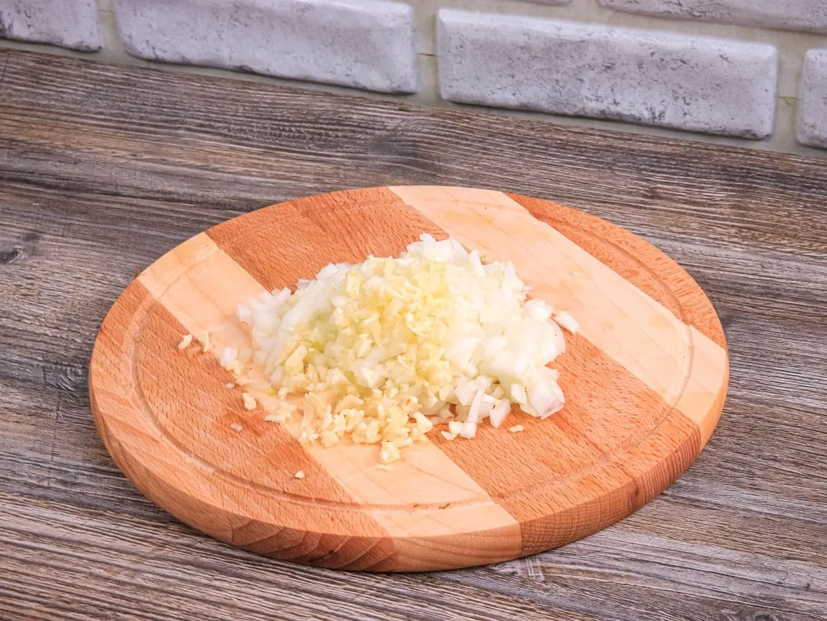 Шаг 3: Тосты с шампиньонами