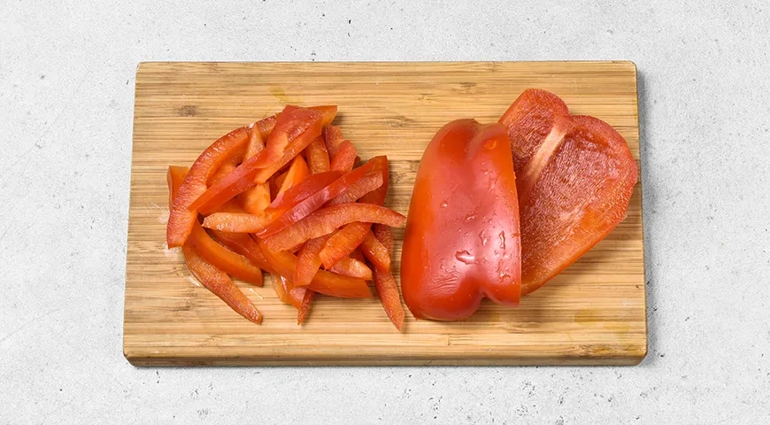 Тушеная капуста с картошкой: шаг 3