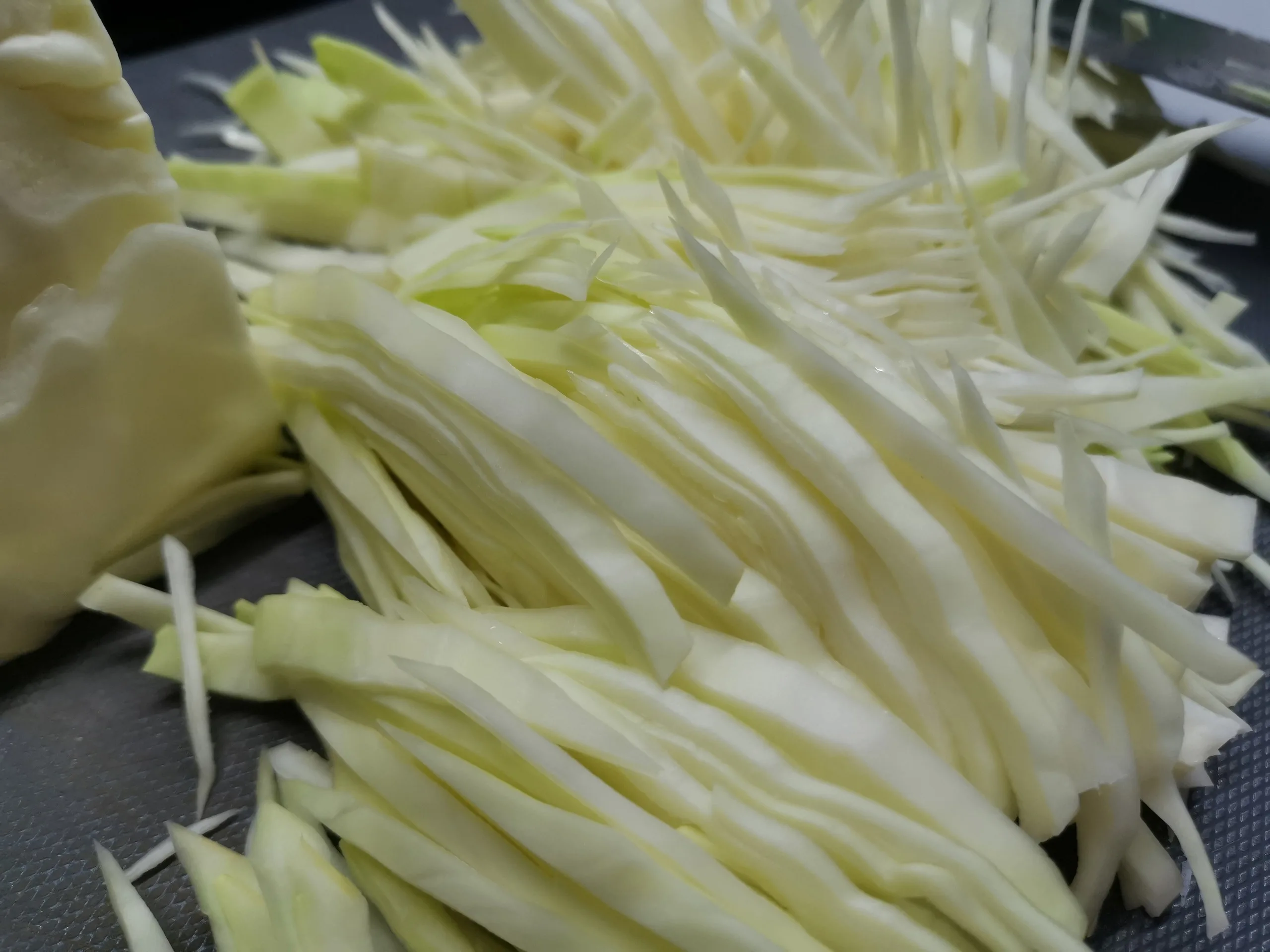 Шаг 3: Тушеная капуста с мясом