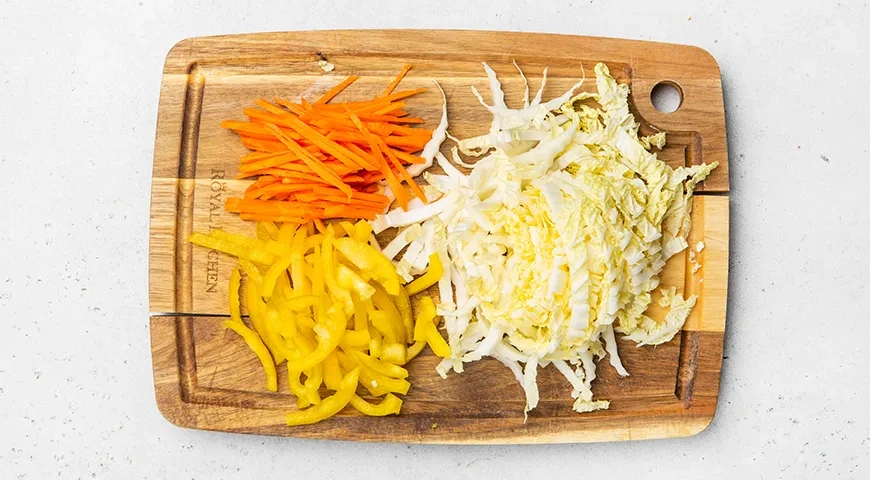 Тушеная пекинская капуста: шаг 3