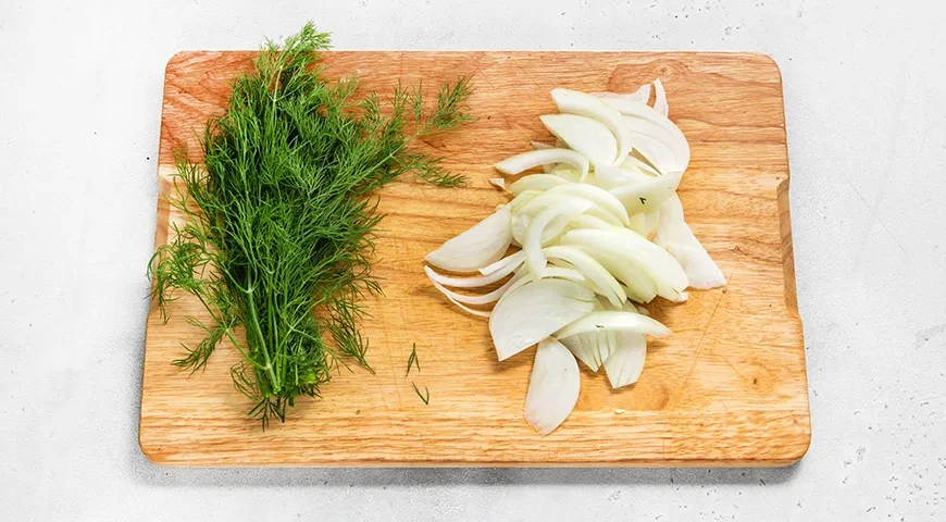 Тушенная капуста с шампиньонами: шаг 3