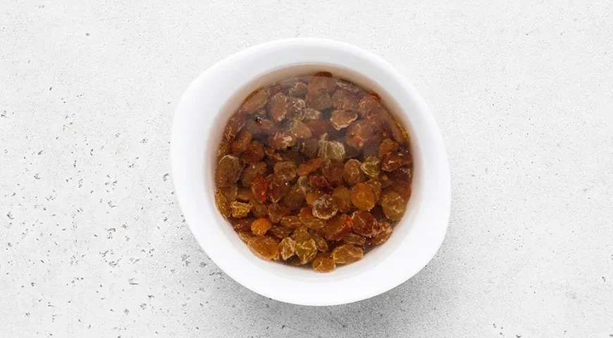 Творожное печенье с изюмом: шаг 3