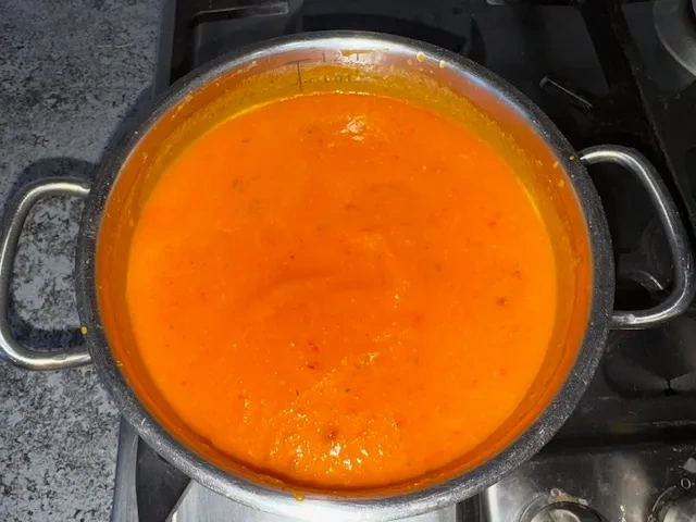 Тыквенный суп с ньокками в виде тыковок: шаг 3