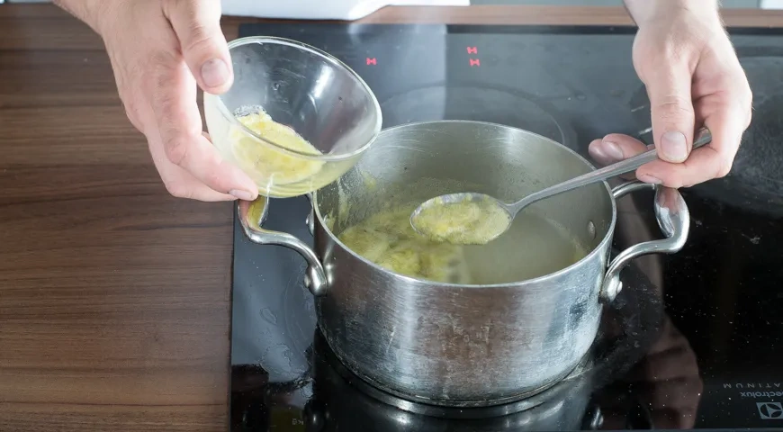 Варенье из крыжовника через мясорубку: шаг 3