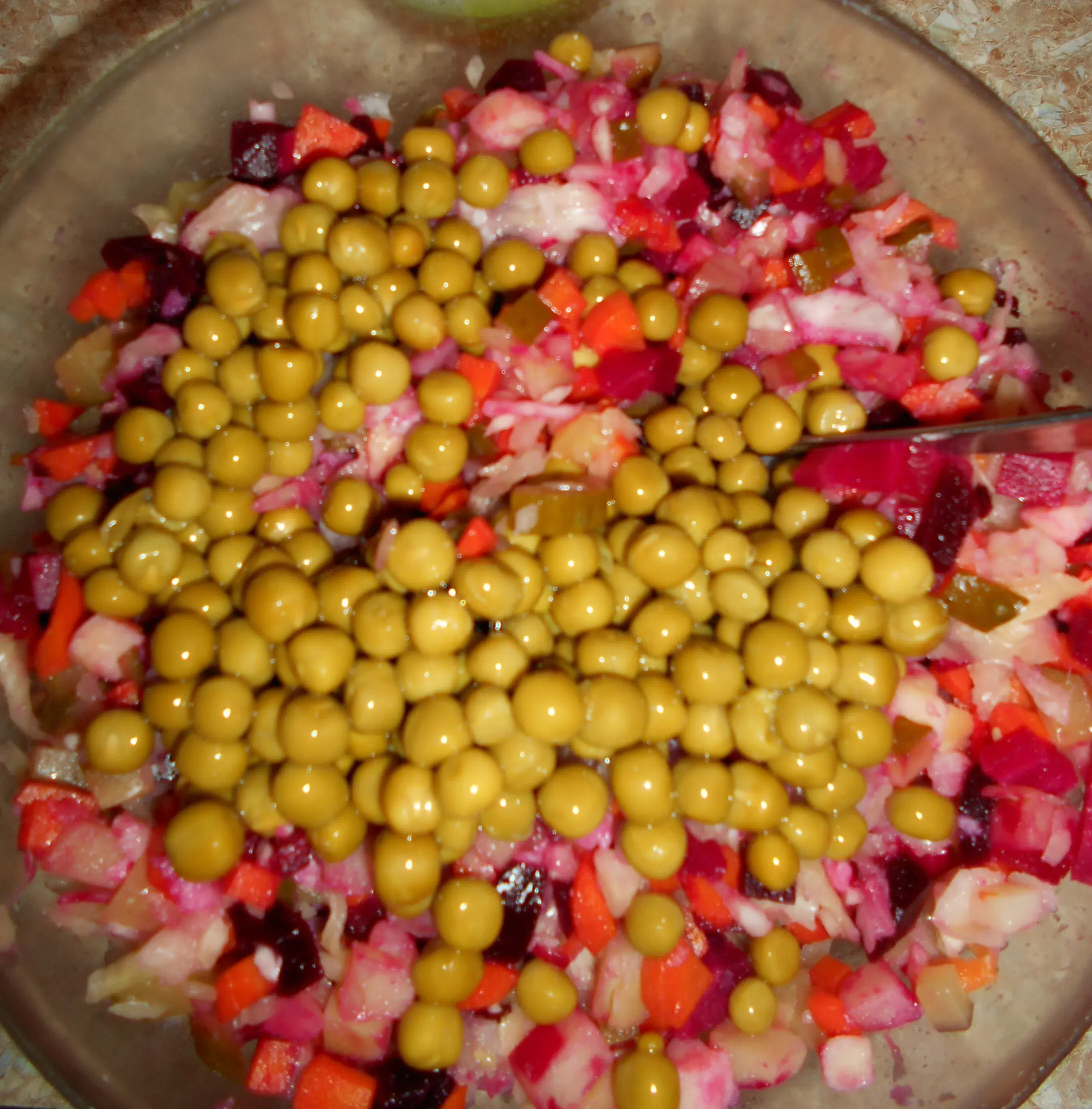 Винегрет с солеными грибами: шаг 3