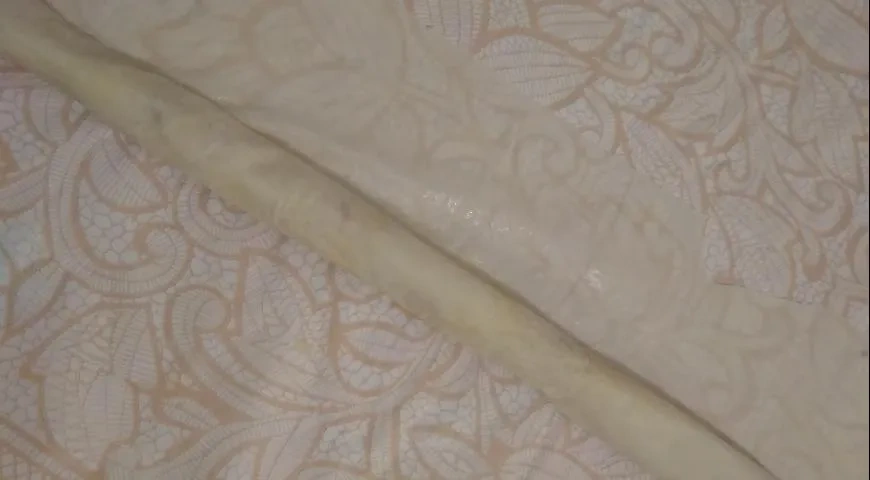 Яблочные "трубочки" с яблочный джемом с корицей Махеевъ к 8 Марта: шаг 3