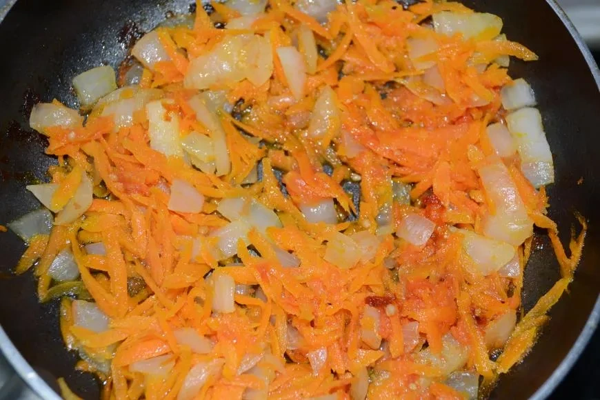 Юшка с вешенками и соломкой: шаг 3