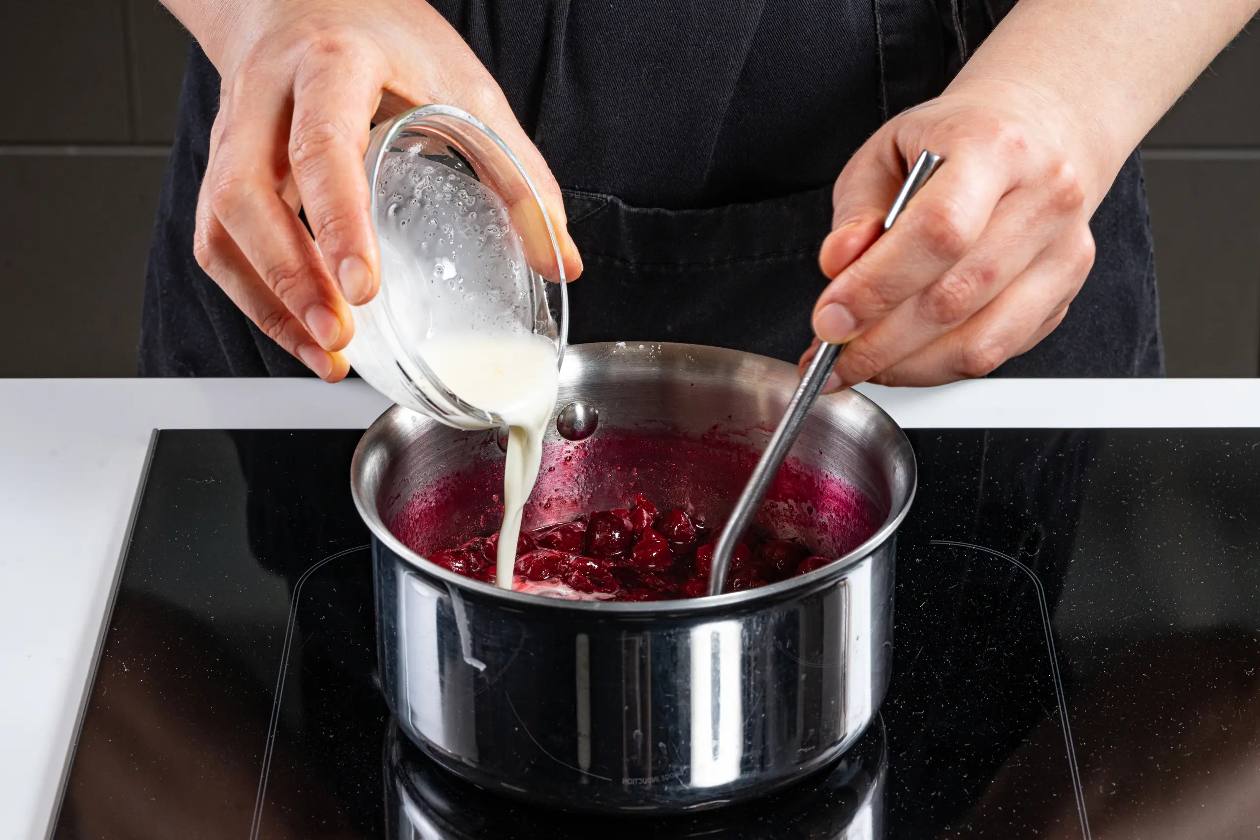 Шаг 3: Заварной торт «Карпатка»