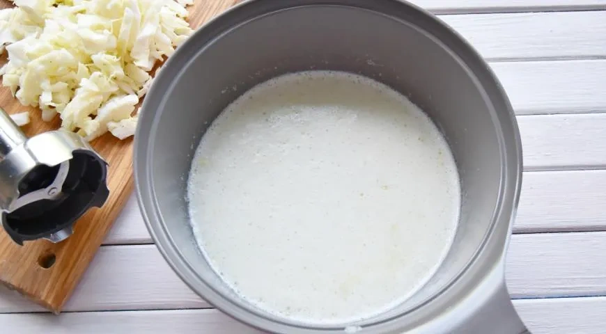 Зеленые щи с щавелем и яйцом: шаг 3