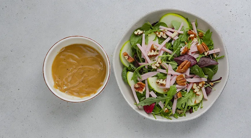 Зеленый салат с ветчиной, яблоком и пеканом: шаг 3