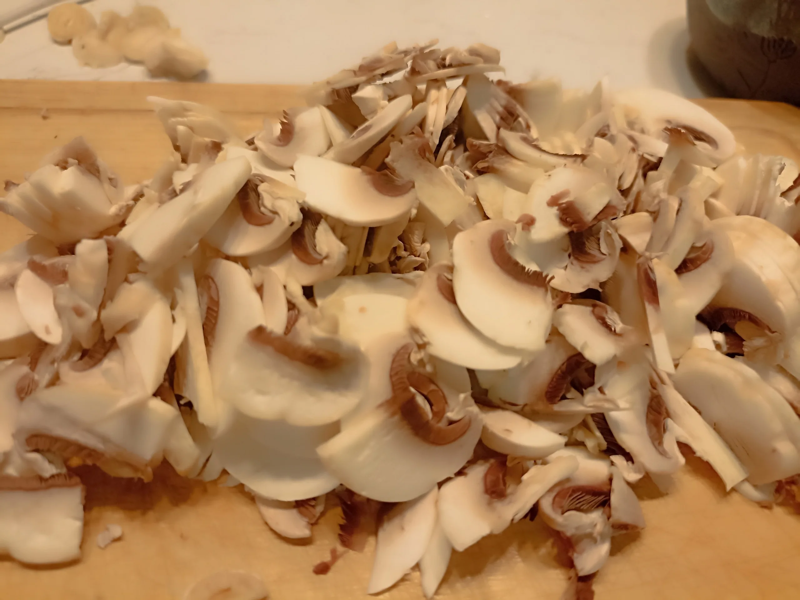 Шаг 3: Жюльен с куриным филе и грибами