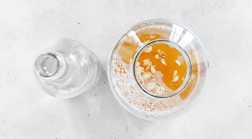 Абрикосовый ликер: шаг 4