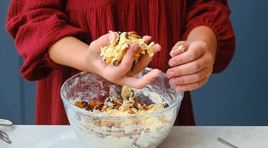 Апельсиновые бискотти с миндалем и клюквой: шаг 4