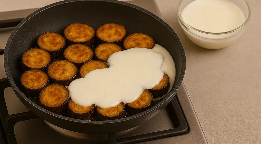 Баклажаны в сметане на сковороде: шаг 4