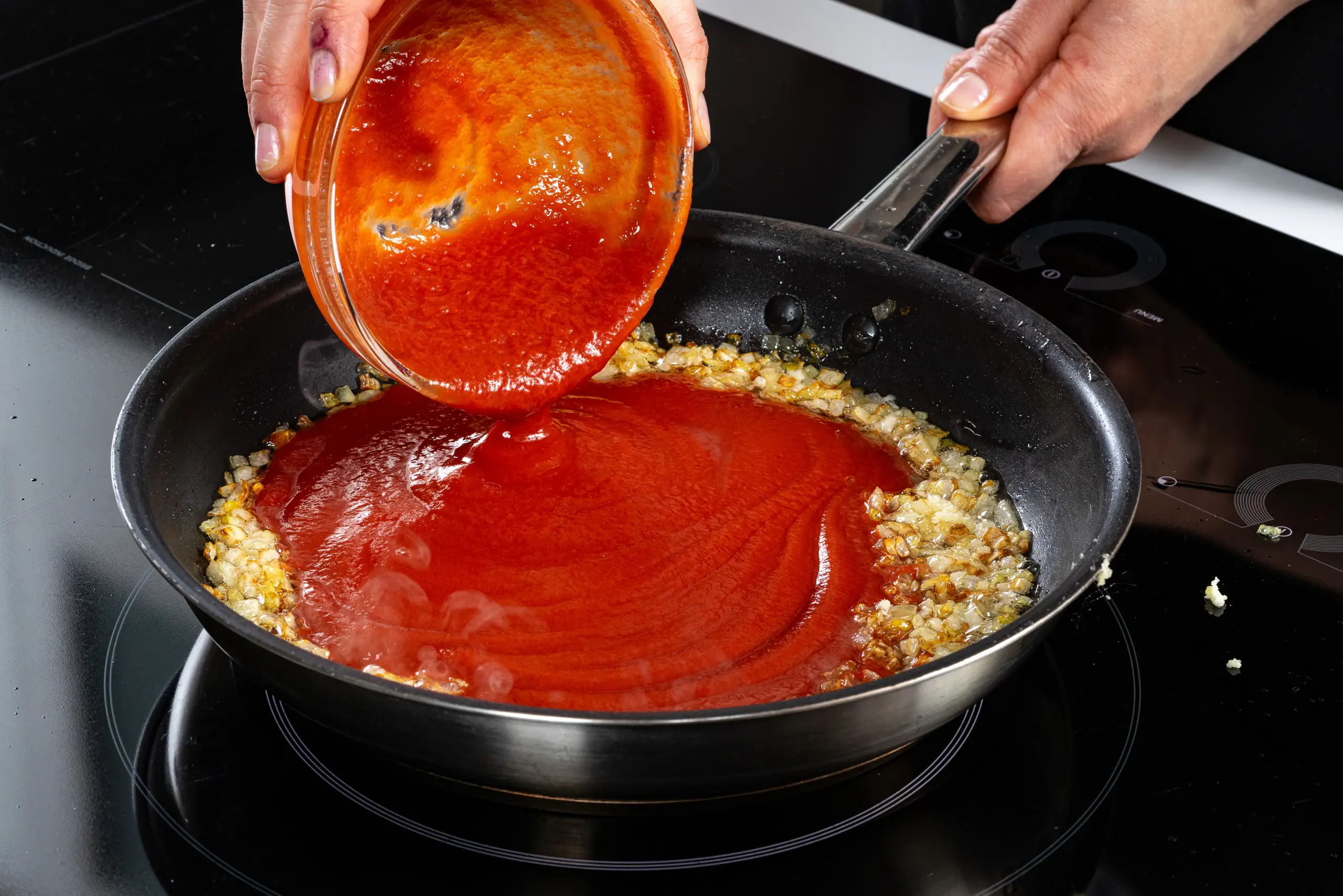 Шаг 4: Батат в духовке с овощами и зеленым соусом