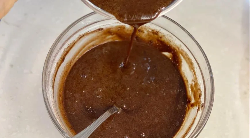 Брауни с малиной: шаг 4