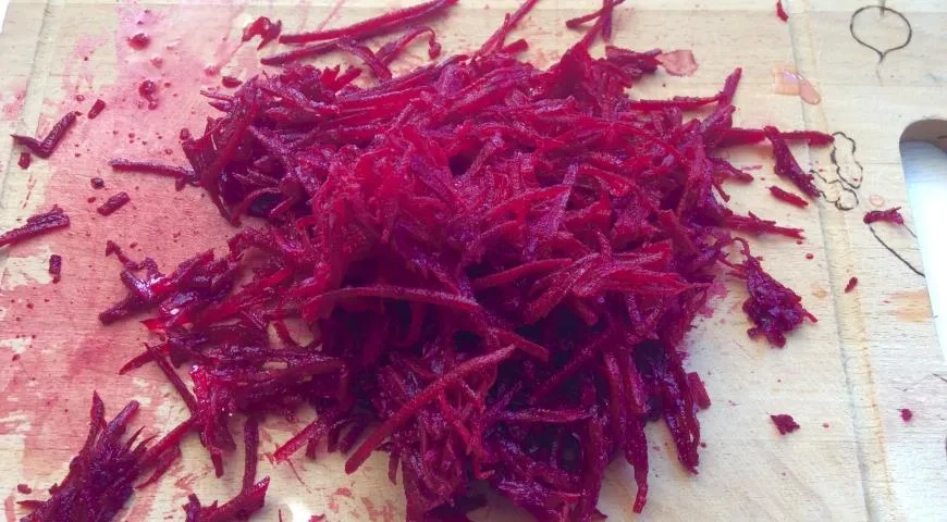 Домашний борщ на курином бульоне: шаг 4