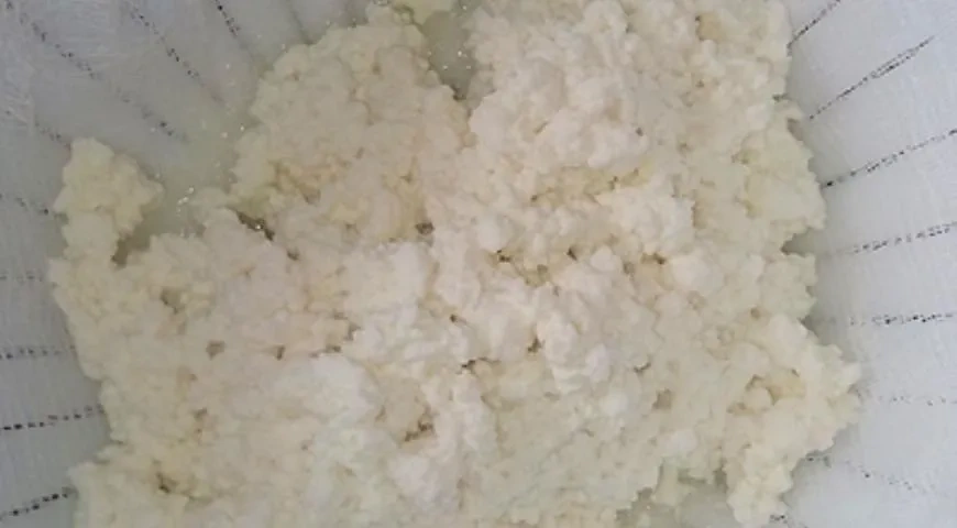 Домашний творог из магазинного молока: шаг 4