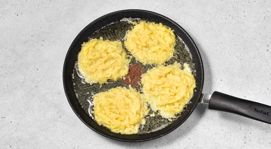 Драники картофельные от шефа Ивлева: шаг 4