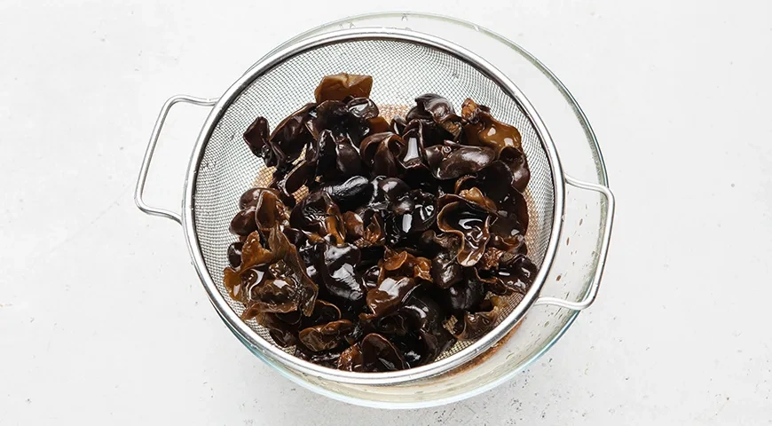 Древесные грибы по-корейски: шаг 4