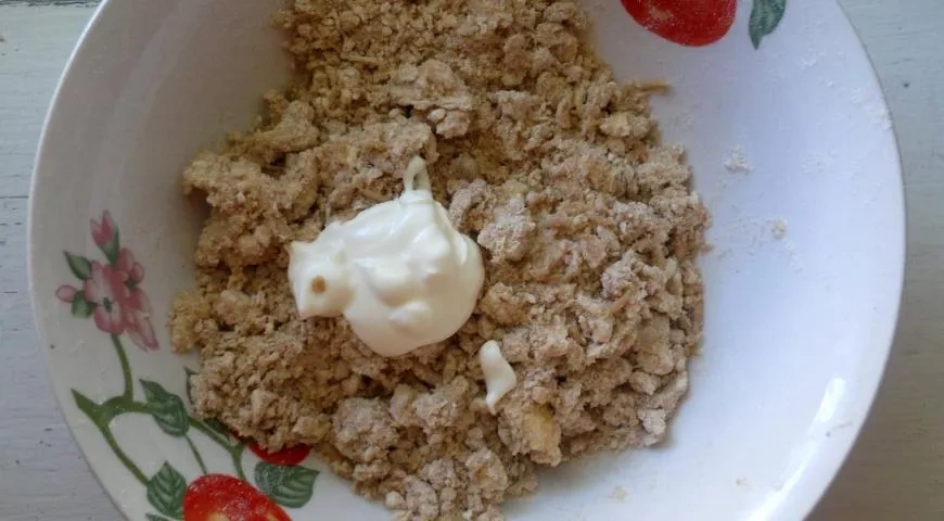 Галета с творогом, яблоками и кизилом: шаг 4