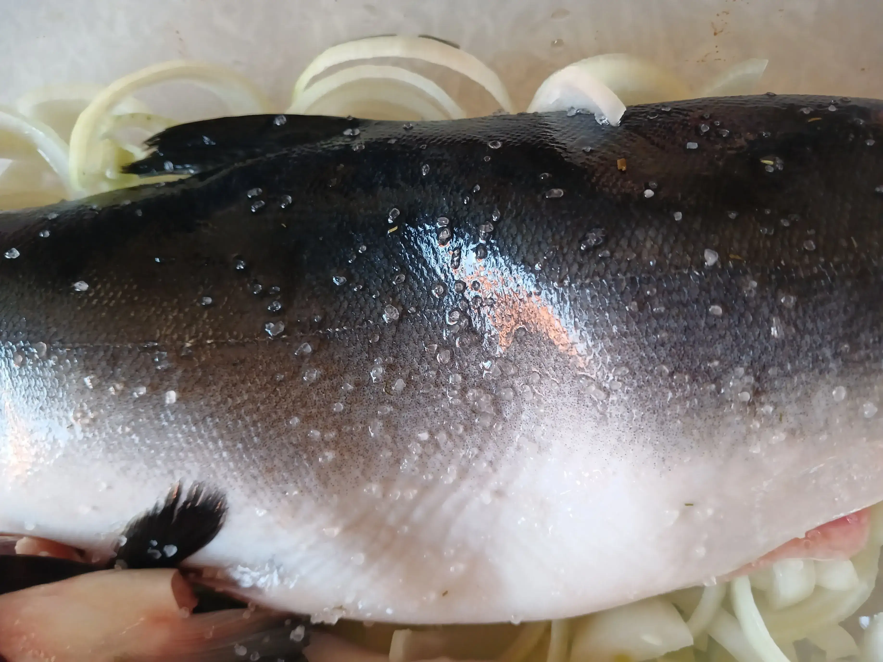 Горбуша с мускатным орехом и травами: шаг 4