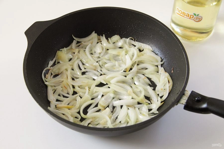 Шаг 4: Горбуша в сметане на сковороде