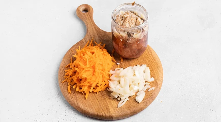 Гороховая каша с тушенкой: шаг 4