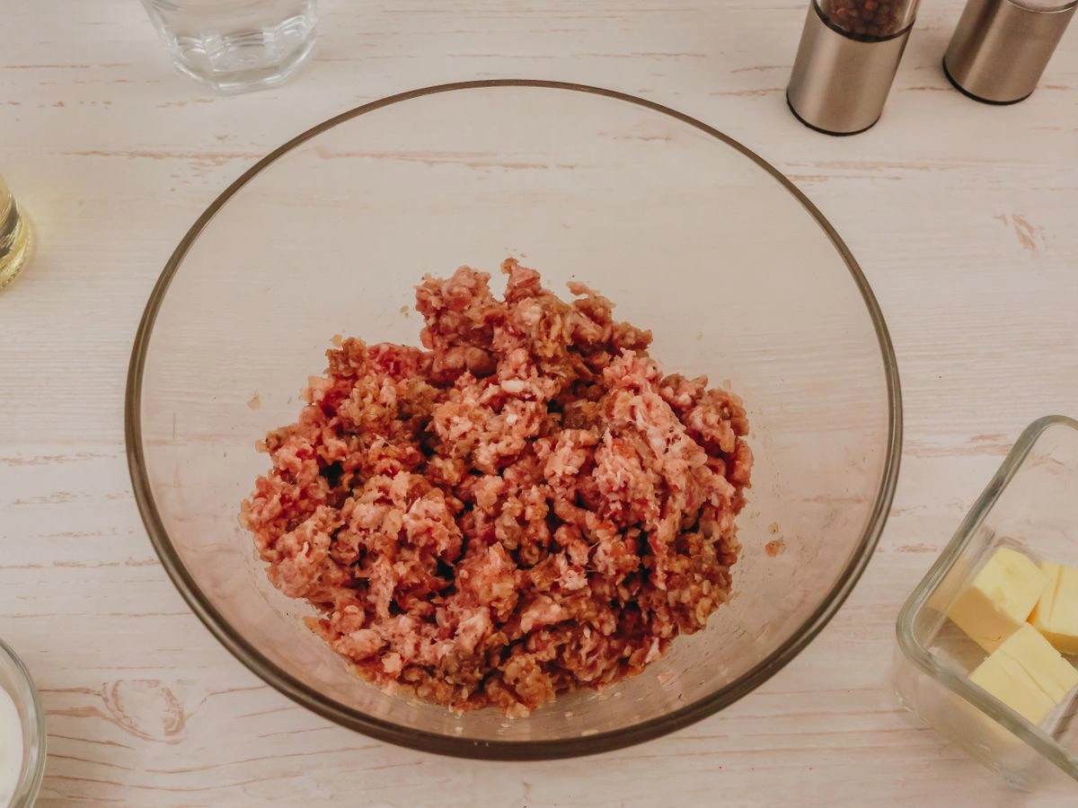 Шаг 4: Гречанники в сметанном соусе