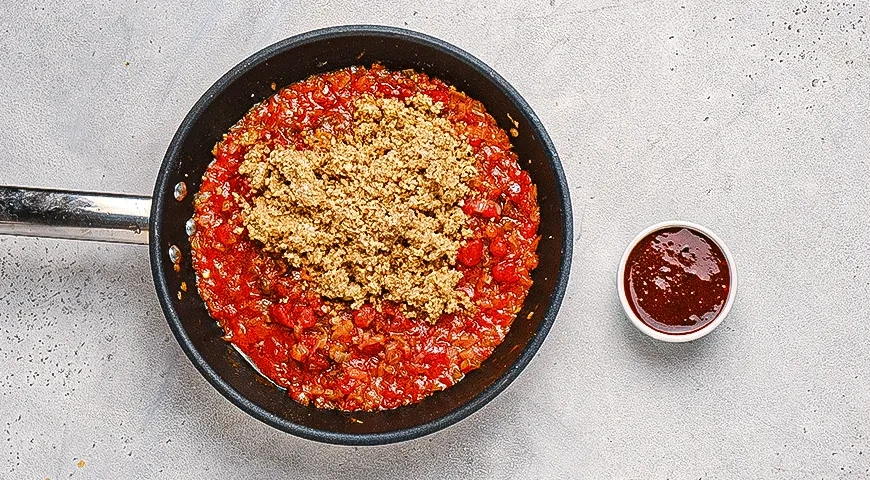 Харчо с орехами и ткемали: шаг 4