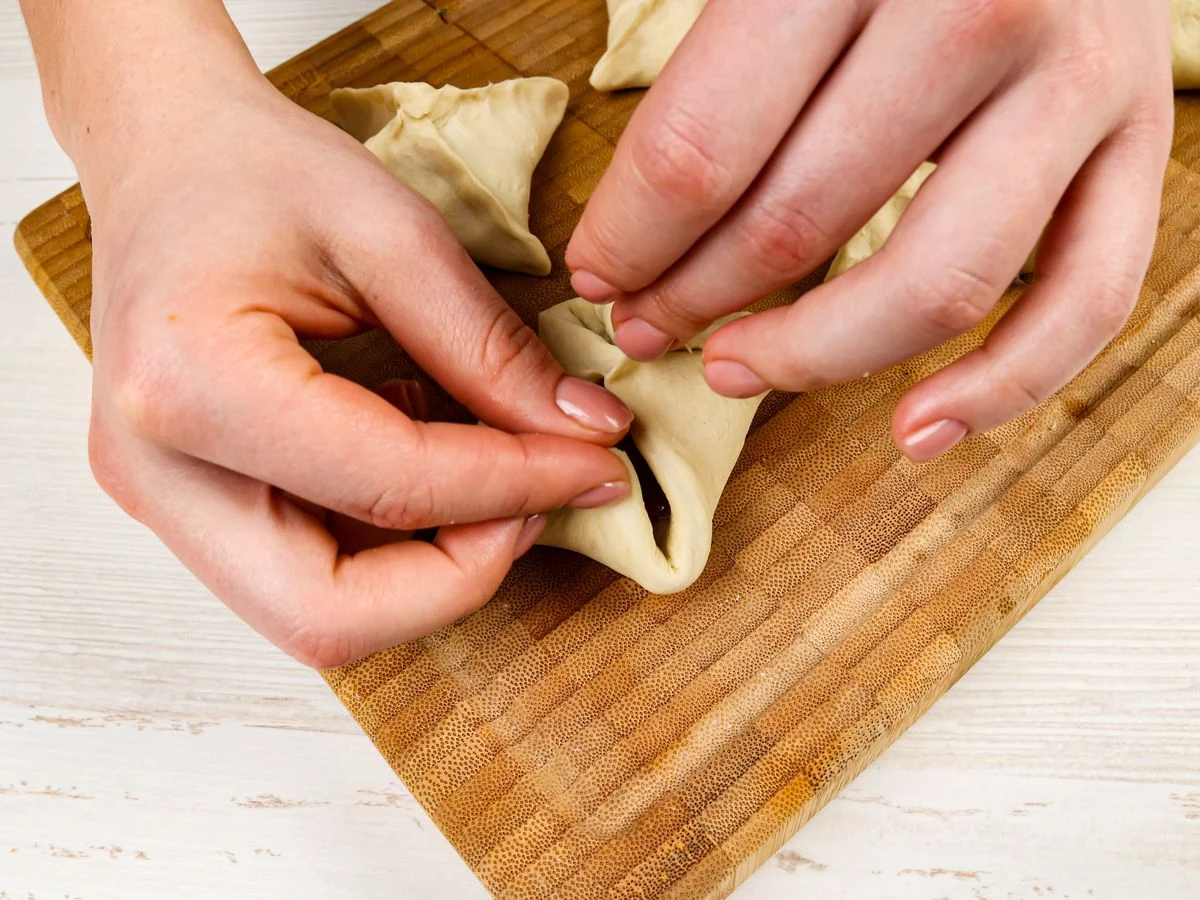 Шаг 4: Конвертики с малиной