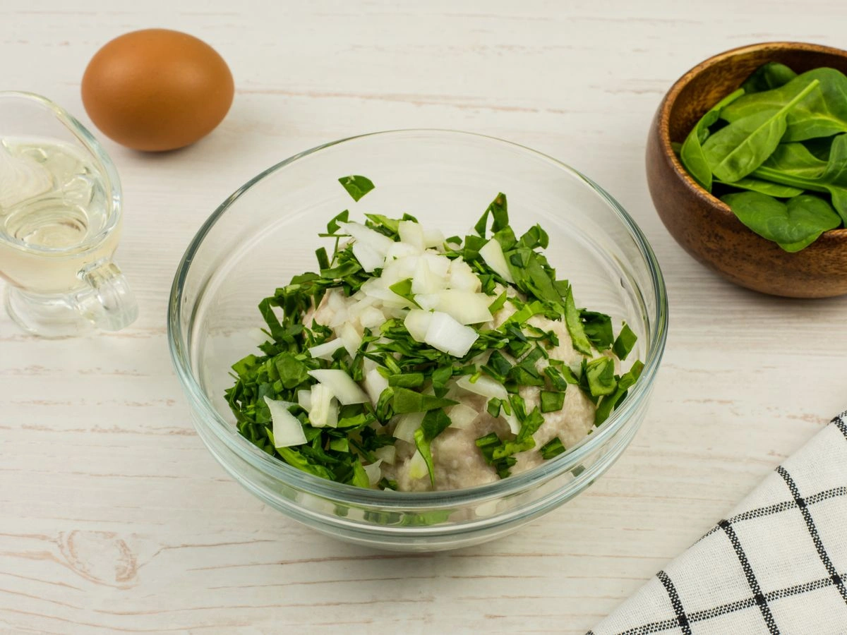 Шаг 4: Котлетки из индейки со шпинатом