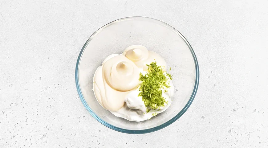 Крабовый салат с креветками: шаг 4