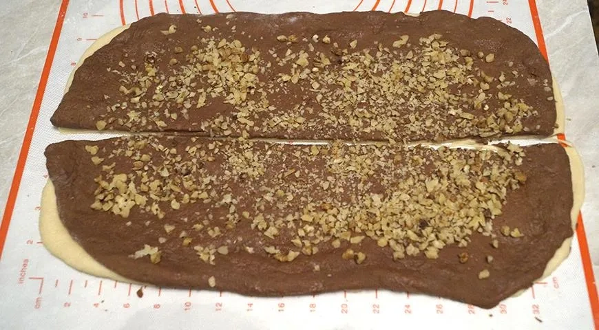Краффин со вкусом шоколада и орехов: шаг 4