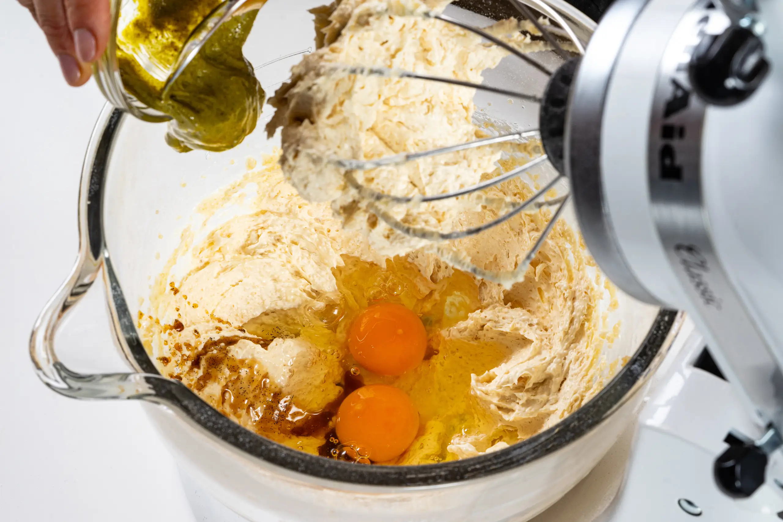 Шаг 4: Крамбл куки с фисташкой и малиной