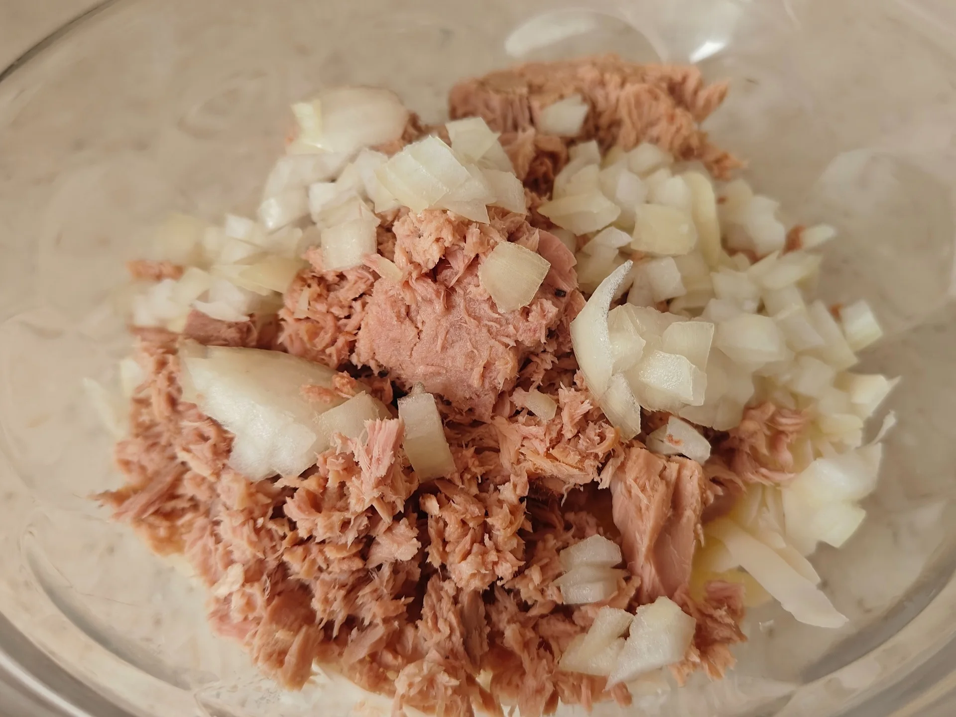 Шаг 4: Круассан с тунцом